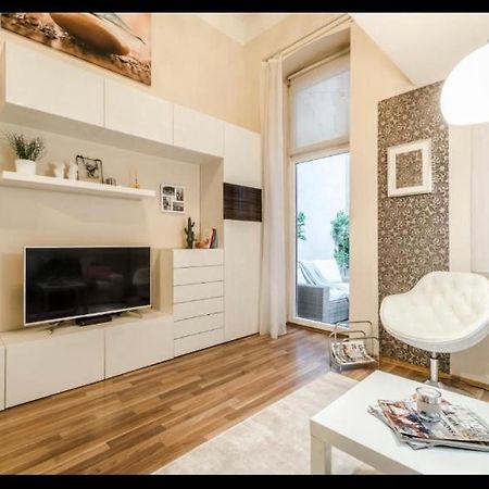 Apartament Center Studio With Sauna And Patio Budapeszt Zewnętrze zdjęcie